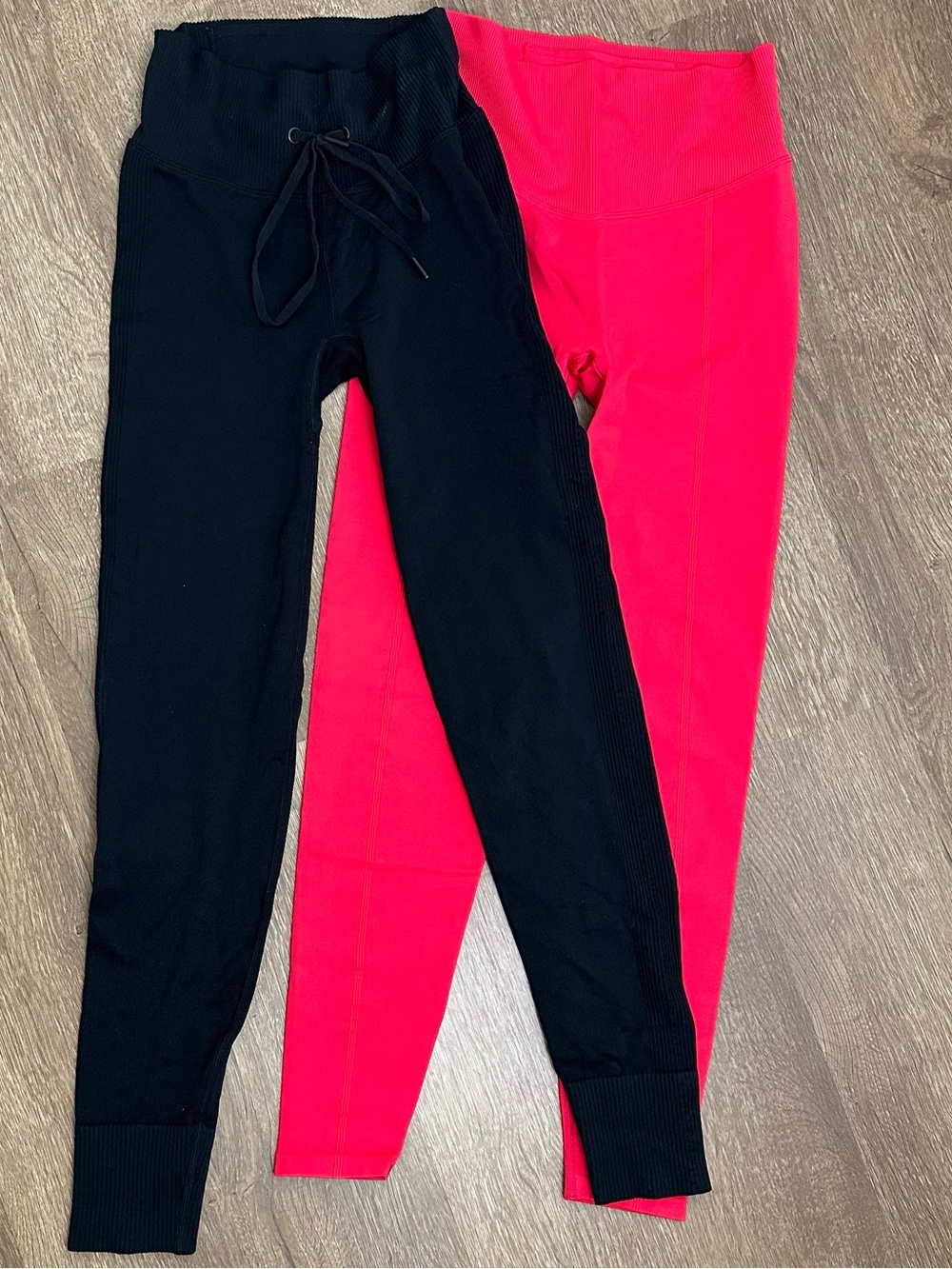 Pink Ribbed Active Leggings - Black & Red